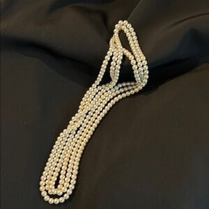 Elegant Pearl Necklace